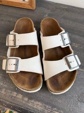 Birkenstock Arizona Big Buckle White Girls Kids EU 33 US 2-2.5 Sandals EUC